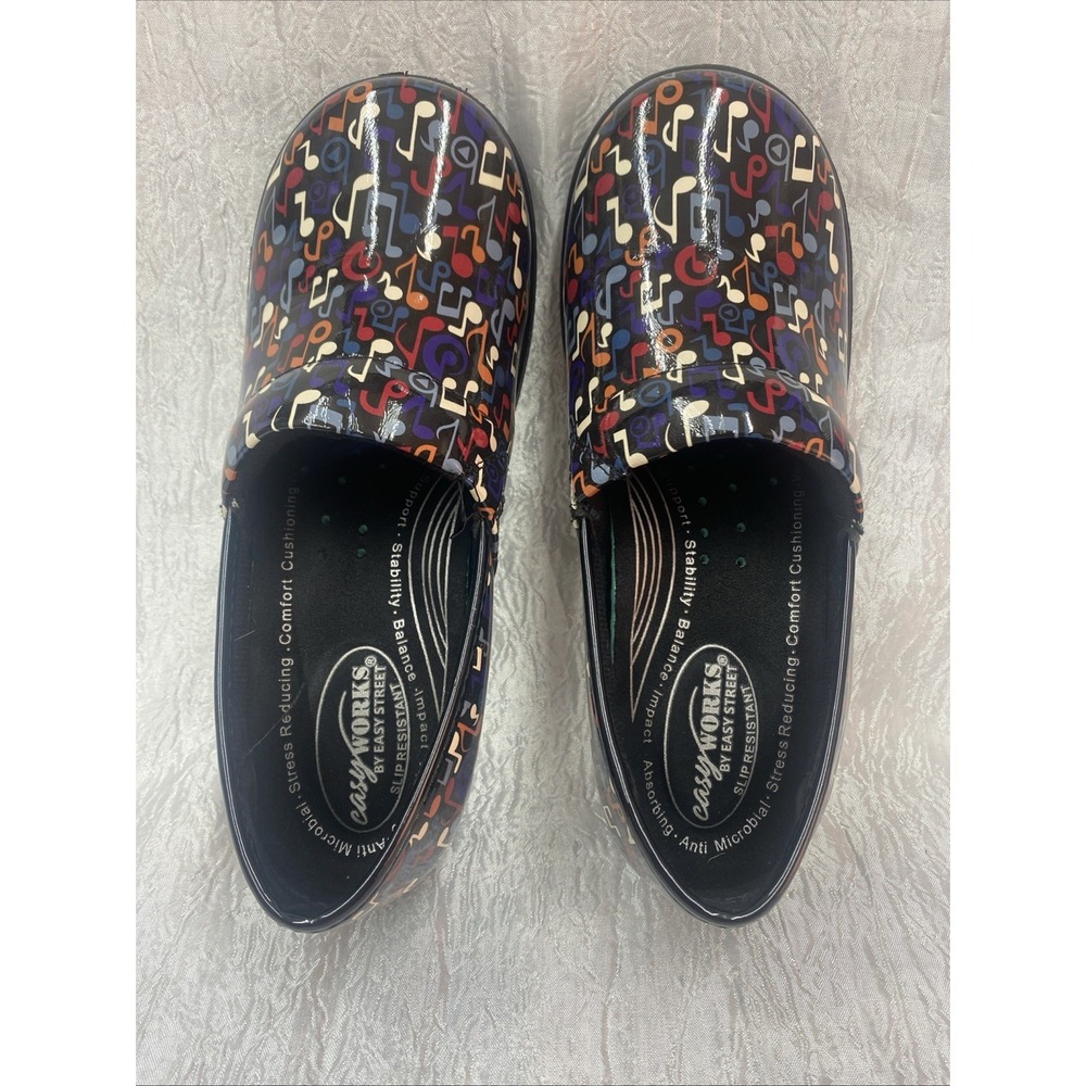 Casy Works By Easy street Music Note Shoes Clogs Women's Size 8.5 Slip Resistant